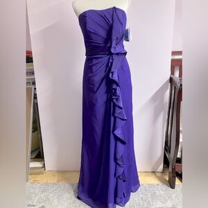David’s Bridal Women’s Prom/Formal Dress/Gown, Size 4, Purple, Ruched Bo…
